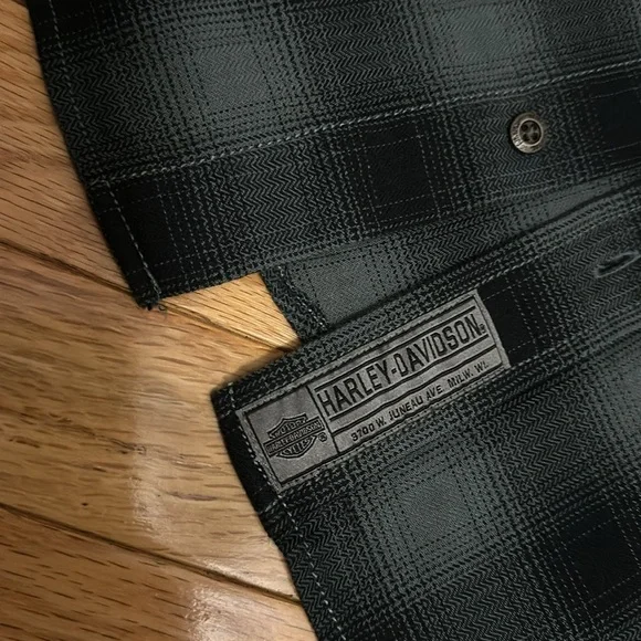 Harley Davidson xl never worn button down dark green and black flannel - Picture 2 of 5